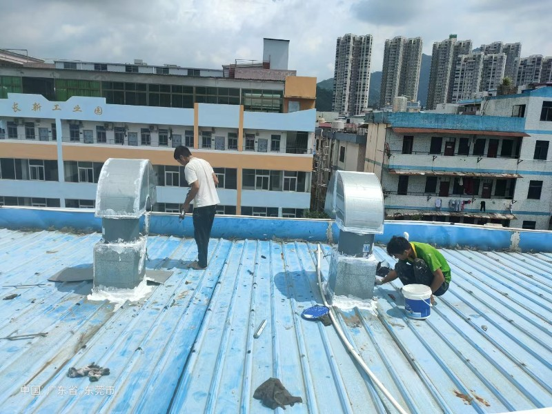 坊子钢结构屋面涂料维修方法